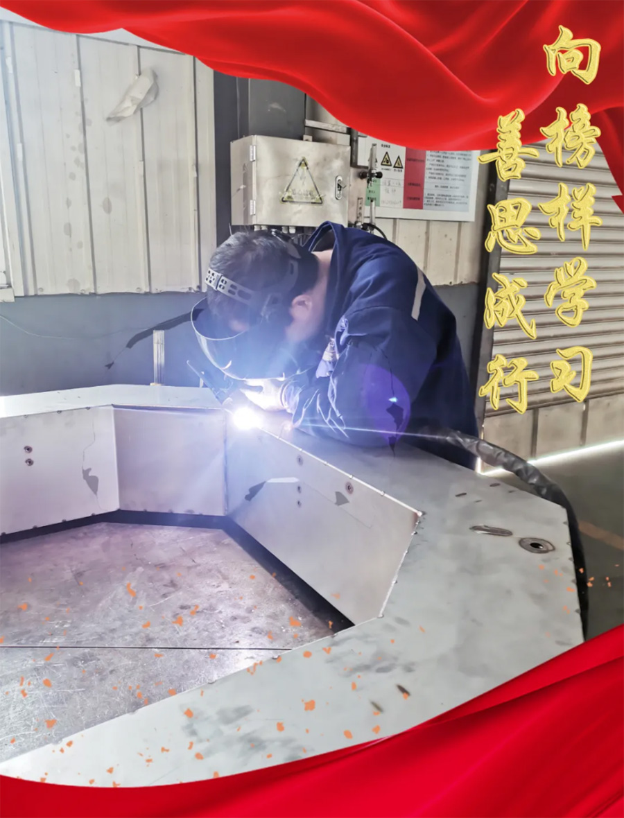 銳智風(fēng)采.jpg 銳智風(fēng)采.jpg